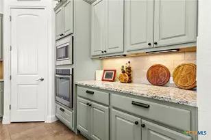 880 Haven Point Loop, New Braunfels, TX 78132 - Photo 14