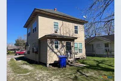 404 Nelson Street, Yoakum, TX 77995 - Photo 8