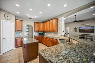 1121 Cypress Cove Rd, Spring Branch, TX 78070 - Photo 12