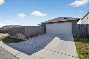 900 Main St, Hutto, TX 78634 - Photo 22