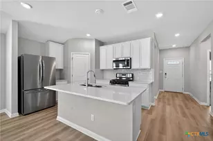 900 Main St, Hutto, TX 78634 - Photo 2