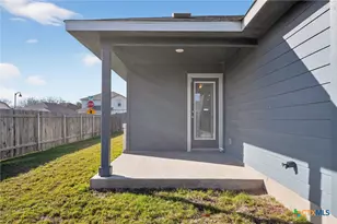 900 Main St, Hutto, TX 78634 - Photo 18