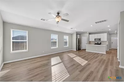 900 Main Street, Hutto, TX 78634 - Photo 6