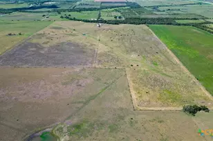 555 and 559 Bylerpool Rd, Kingsbury, TX 78638 - Photo 40