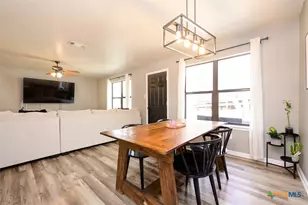 1320 Katelyn Cir, Copperas Cove, TX 76522 - Photo 4