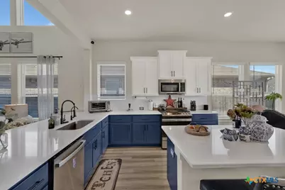1940 Colonial Avenue, New Braunfels, TX 78130 - Photo 16