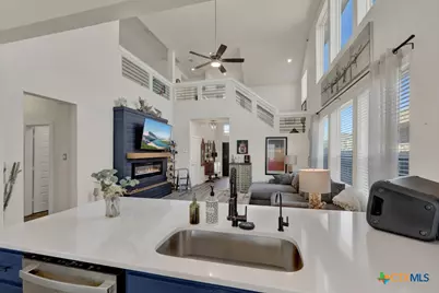 1940 Colonial Avenue, New Braunfels, TX 78130 - Photo 12