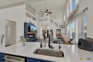 1940 Colonial Ave, New Braunfels, TX 78130 - Photo 12