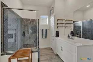 1940 Colonial Ave, New Braunfels, TX 78130 - Photo 24