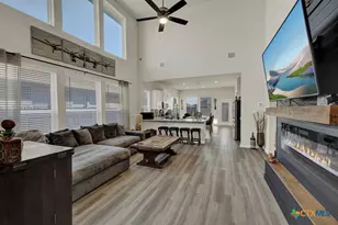 1940 Colonial Ave, New Braunfels, TX 78130 - Photo 8