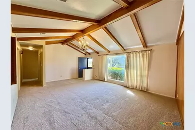 1050 Elizabeth Avenue, New Braunfels, TX 78130 - Photo 4