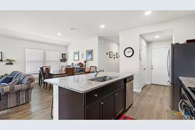 326 Northshore Trail, New Braunfels, TX 78130 - Photo 6