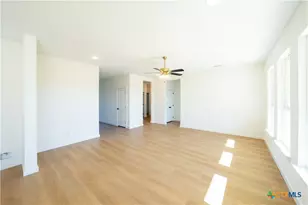 727 Liberty Park Dr, Belton, TX 76513 - Photo 16