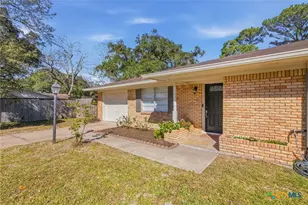 505 Suzanne St, Edna, TX 77957 - Photo 28