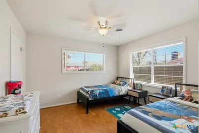 505 Suzanne Street, Edna, TX 77957 - Photo 18