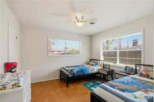 505 Suzanne St, Edna, TX 77957 - Photo 18