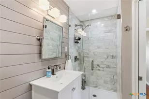 505 Suzanne St, Edna, TX 77957 - Photo 12