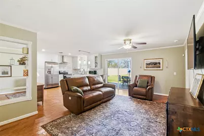 505 Suzanne Street, Edna, TX 77957 - Photo 8