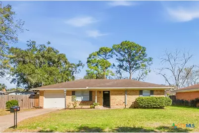 505 Suzanne Street, Edna, TX 77957 - Photo 1