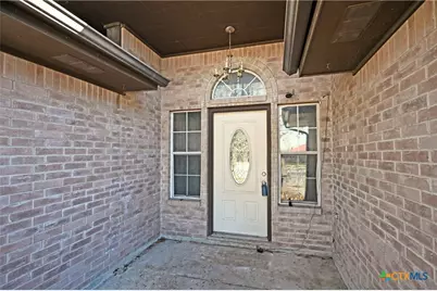 2229 Michigan Street, New Braunfels, TX 78130 - Photo 2