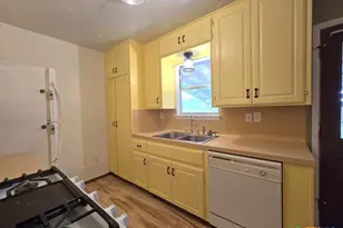 616 W Ave E, Copperas Cove, TX 76522 - Photo 10