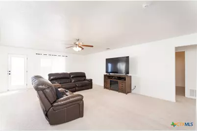 5502 Bridle Drive, Killeen, TX 76549 - Photo 4