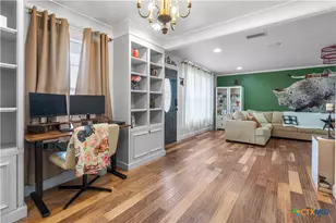 308 Liberty St, Gatesville, TX 76528 - Photo 6