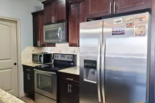 112 Teakwood Dr, Victoria, TX 77901 - Photo 6