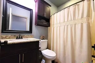 112 Teakwood Dr, Victoria, TX 77901 - Photo 10