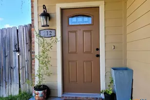 112 Teakwood Dr, Victoria, TX 77901 - Photo 2