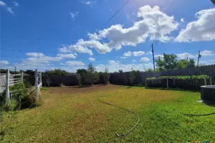 112 Teakwood Dr, Victoria, TX 77901 - Photo 14