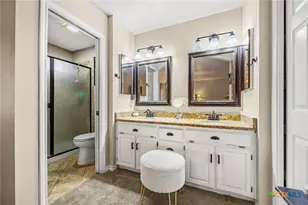 11207 Oak Tree Dr, Salado, TX 76571 - Photo 18