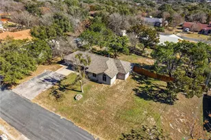 11207 Oak Tree Dr, Salado, TX 76571 - Photo 32