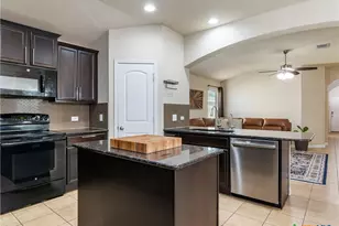 2231 Westover Loop, New Braunfels, TX 78130 - Photo 2