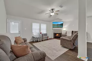 509 Roadrunner Ave, New Braunfels, TX 78130 - Photo 12