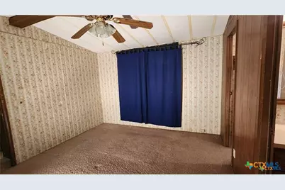 2105 E North Street, Victoria, TX 77901 - Photo 18