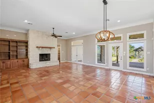 106 Pebble Brk, Victoria, TX 77904 - Photo 4