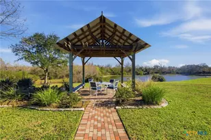 106 Pebble Brk, Victoria, TX 77904 - Photo 32