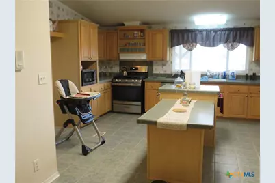 945 County Road 208, Lampasas, TX 76550 - Photo 30