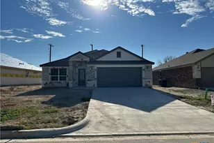 1413 Fossil Trl, Belton, TX 76513 - Photo 2