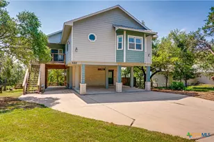 420 Lake Forest, Canyon Lake, TX 78133 - Photo 2