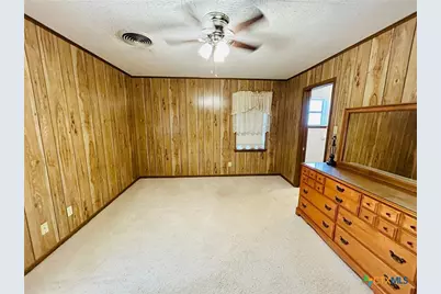 1040 S Hwy 80, Nixon, TX 78140 - Photo 26