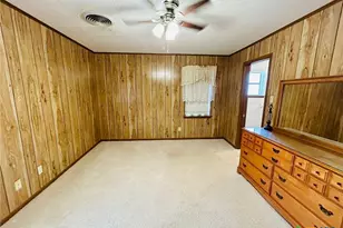 1040 S Hwy 80, Nixon, TX 78140 - Photo 26