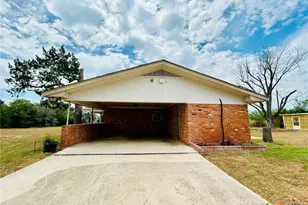 1040 S Hwy 80, Nixon, TX 78140 - Photo 28