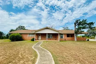 1040 S Hwy 80, Nixon, TX 78140 - Photo 1