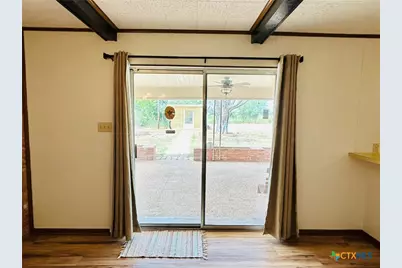 1040 S Hwy 80, Nixon, TX 78140 - Photo 16