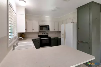 110 Fawn Drive, Victoria, TX 77905 - Photo 10