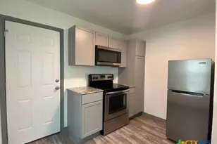 502 W Avenue A, Copperas Cove, TX 76522 - Photo 2