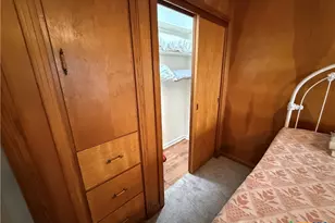 1019 E Gonzales St, Yoakum, TX 77995 - Photo 16