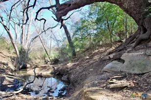 652 Co Rd 210, Hallettsville, TX 77964 - Photo 30